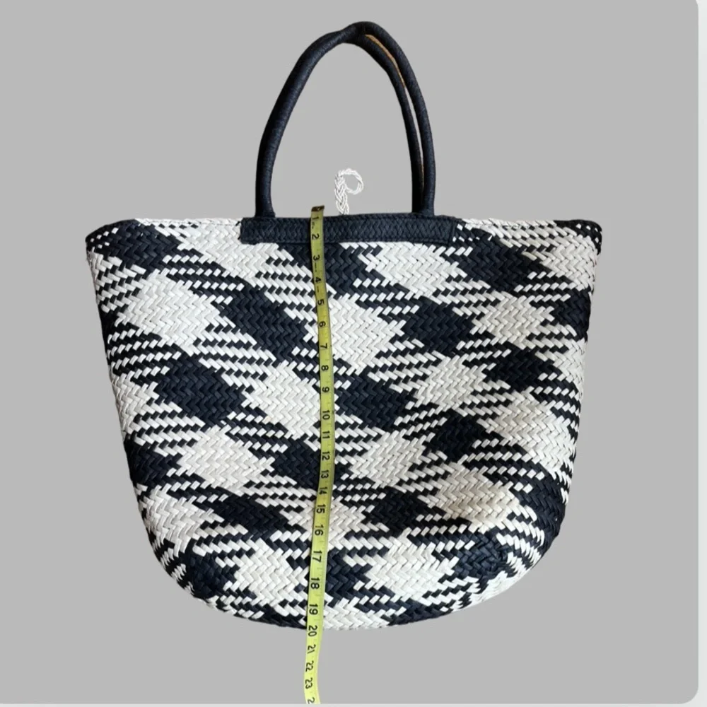 ‼️💥 PRICE DROP ☄️Chic Black and White Woven Tote Bag